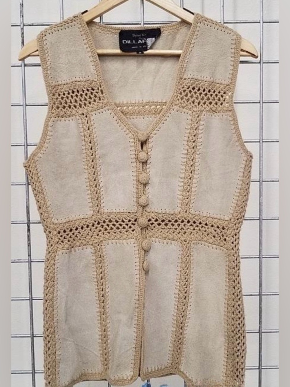Vintage 1970’s DILLARD'S Suede n Crochet Panel Button Front Vest  Sz Medium